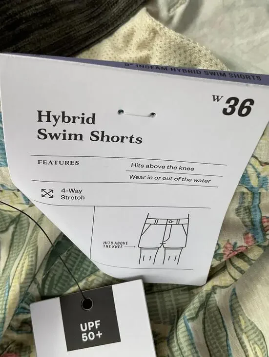 Super Nice! NWT Goodfellow & Co Hybrid Swim Shorts Size 36 Floral Print - Picture 3 of 7